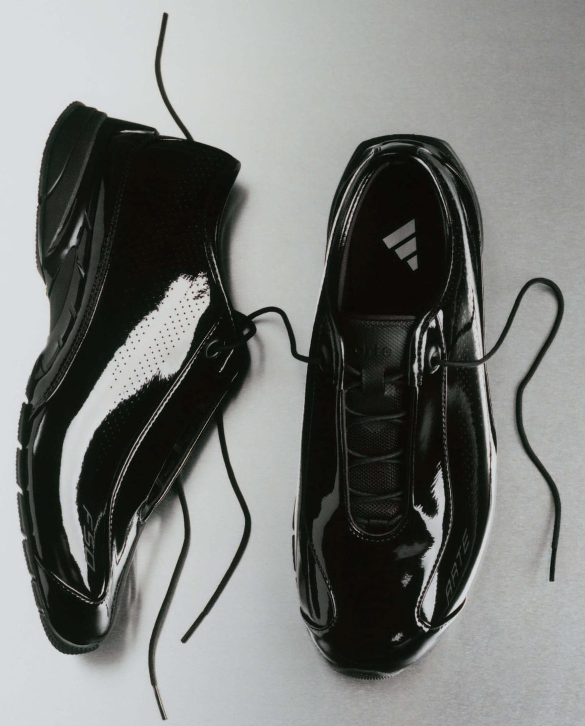 Read more about the article adidas и Arte Antwerp выпустят две новые версии F50 Motion